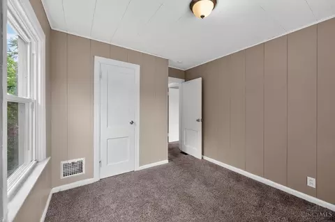 Bedroom - 2843 Robert Ave, Cincinnati, OH 45211 photo 4 of 6