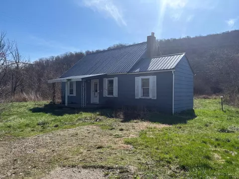 119 Shawnee St, Bainbridge, OH 45612
