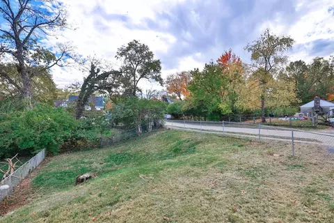 Exterior - 6402 Mayflower Ave, Golf Manor, OH 45237 photo 5 of 6