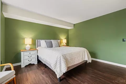 Bedroom - 837 Neeb Rd, Delhi, OH 45233 photo 2 of 4