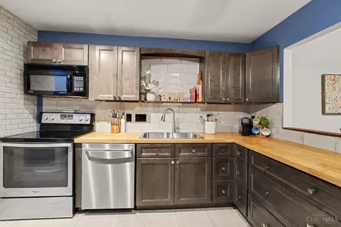 Kitchen - 837 Neeb Rd, Delhi, OH 45233 photo 3 of 3