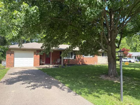 6053 Catherine Dr, Milford, OH 45150