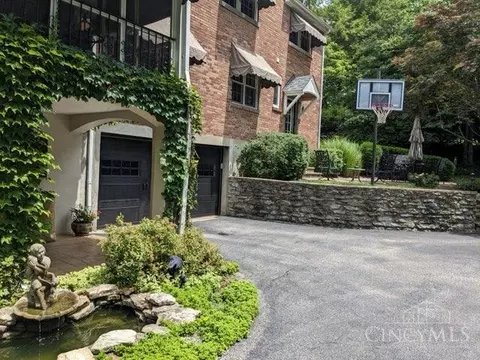 3561 Bayard Dr, Cincinnati, OH 45208 photo 56