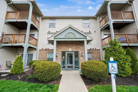 4931 Arbor Woods Ct, Cincinnati, OH 45248