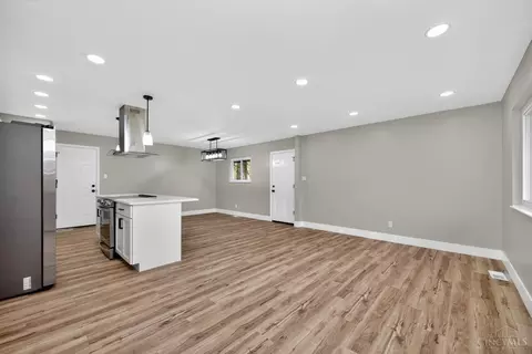 Living - 2351 Mercury Ave, Cincinnati, OH 45231 photo 1 of 7