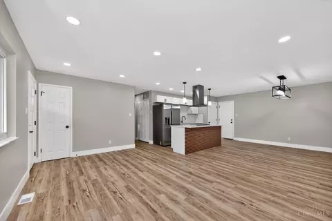 Living - 2351 Mercury Ave, Cincinnati, OH 45231 photo 2 of 7