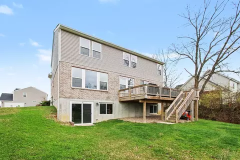 Exterior - 4677 Hampton Pointe Dr, Cincinnati, OH 45248 photo 4 of 6