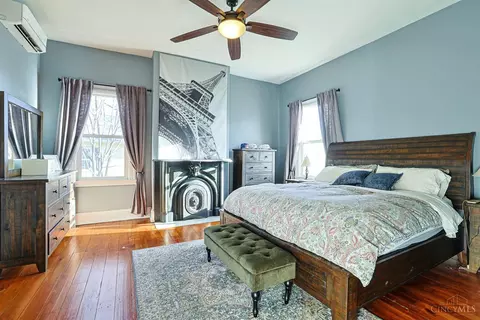 Bedroom - 1075 Willow Ave, Glendale, OH 45246 photo 1 of 4
