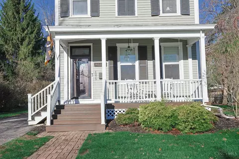 Exterior - 1075 Willow Ave, Glendale, OH 45246 photo 3 of 13