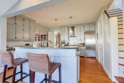 Kitchen - 1075 Willow Ave, Glendale, OH 45246 photo 4 of 6