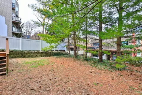 Exterior - 982 Hatch St, Cincinnati, OH 45208 photo 8 of 15