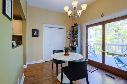 Dining - 982 Hatch St, Cincinnati, OH 45208 photo 1 of 3