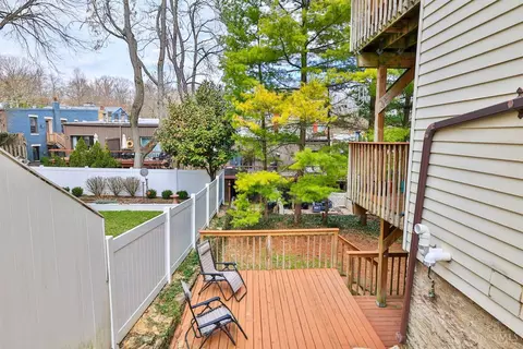 Exterior - 982 Hatch St, Cincinnati, OH 45208 photo 14 of 15