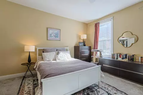 Bedroom - 982 Hatch St, Cincinnati, OH 45208 photo 2 of 7