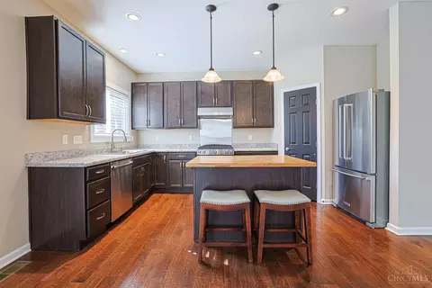 Kitchen - 1117 Stableview Cir, Hamilton Township, OH 45039 photo 1 of 4
