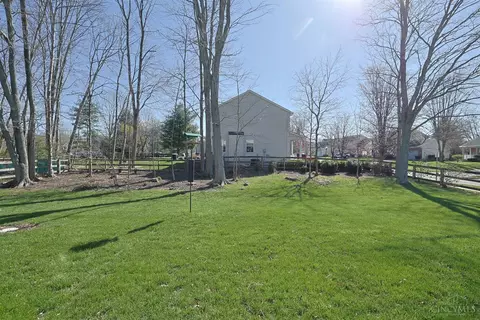 Exterior - 1117 Stableview Cir, Hamilton Township, OH 45039 photo 8 of 10