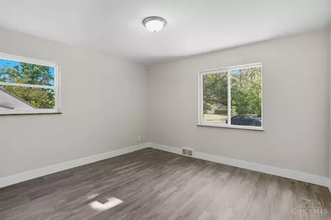 10060 Ronnie Rd, Woodlawn, OH 45215 photo 17