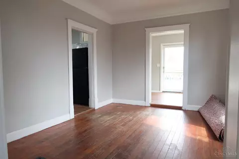 Living - 6916 Noble Ave, Cincinnati, OH 45239 photo 3 of 3