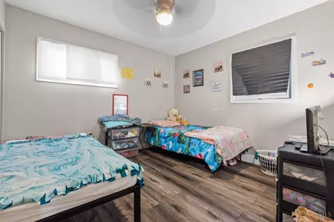 Bedroom - 8881 Ebro Ct, Cincinnati, OH 45231 photo 1 of 3