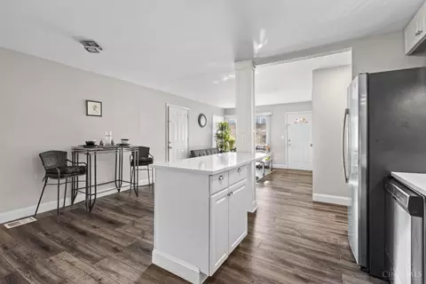 Kitchen - 8881 Ebro Ct, Cincinnati, OH 45231 photo 3 of 3