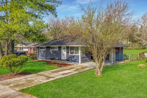 Exterior - 8881 Ebro Ct, Cincinnati, OH 45231 photo 2 of 7
