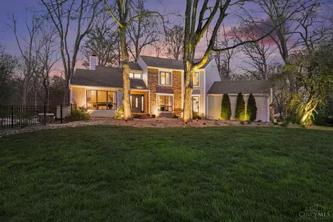 1432 Apple Hill Rd, Anderson Twp, OH 45230