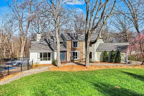 1432 Apple Hill Rd, Anderson Twp, OH 45230