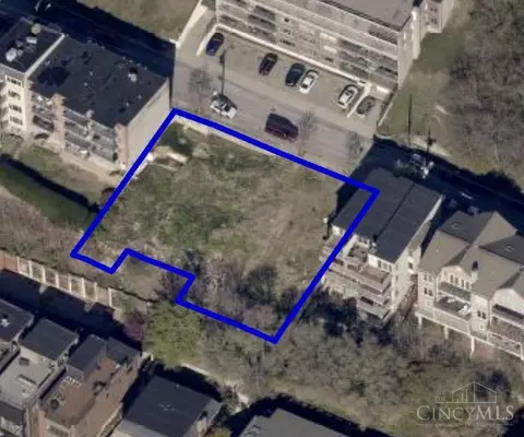 375 Oregon St, Cincinnati, OH 45202 photo 2