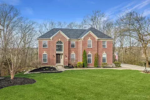 242 County Down Ln, Loveland, OH 45140