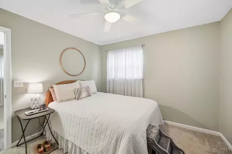 Bedroom - 11639 Hanover Rd, Forest Park, OH 45240 photo 3 of 7