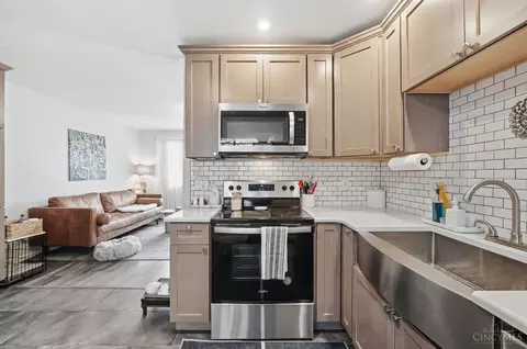 Kitchen - 11639 Hanover Rd, Forest Park, OH 45240 photo 6 of 8