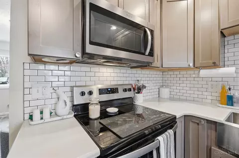 Kitchen - 11639 Hanover Rd, Forest Park, OH 45240 photo 7 of 8