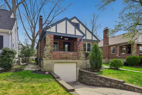 3411 Oak Ln, Cincinnati, OH 45209