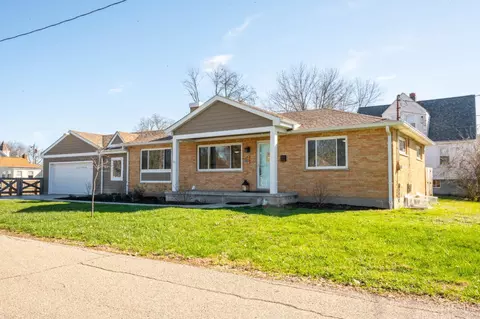 9216 Grandview Ave, Blue Ash, OH 45242