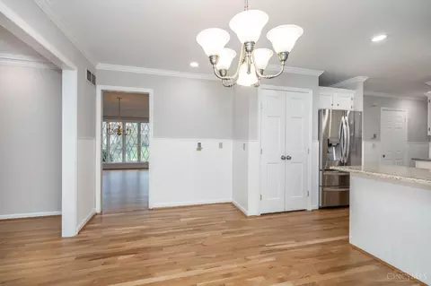 Dining - 8917 Appleseed Dr, Cincinnati, OH 45249 photo 3 of 5