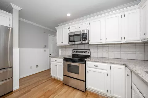 Kitchen - 8917 Appleseed Dr, Cincinnati, OH 45249 photo 1 of 4