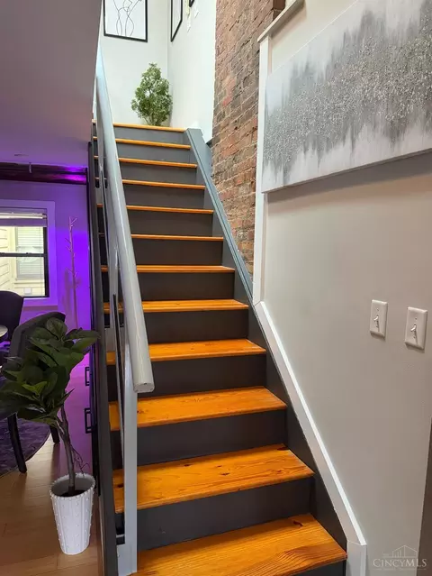 Entry Way - 1202 Main St, Cincinnati, OH 45202 photo 4 of 6