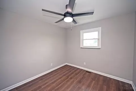 Bedroom - 3892 Michael Dr, Cincinnati, OH 45255 photo 7 of 10