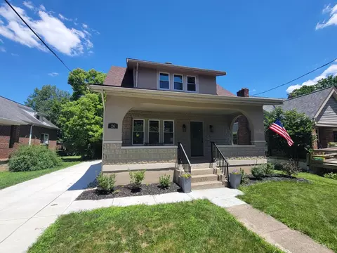 26 Chestnut Ave, Wyoming, OH 45215