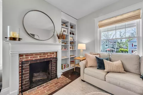 Living - 3330 Monteith Ave, Cincinnati, OH 45208 photo 2 of 6
