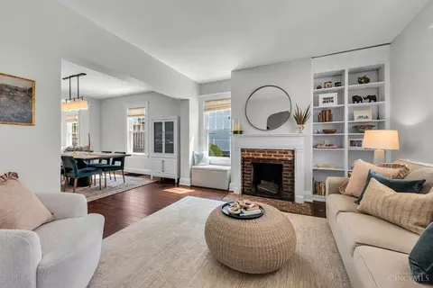 Living - 3330 Monteith Ave, Cincinnati, OH 45208 photo 1 of 6