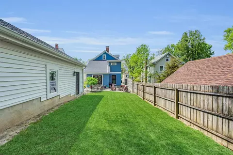 Exterior - 3330 Monteith Ave, Cincinnati, OH 45208 photo 11 of 14