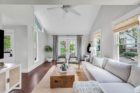 Living - 3330 Monteith Ave, Cincinnati, OH 45208 photo 4 of 6