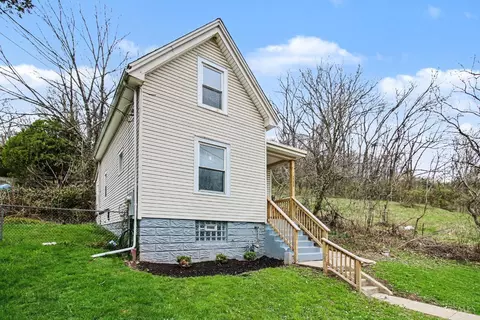 Exterior - 2245 Quebec Rd, Cincinnati, OH 45214 photo 6 of 6