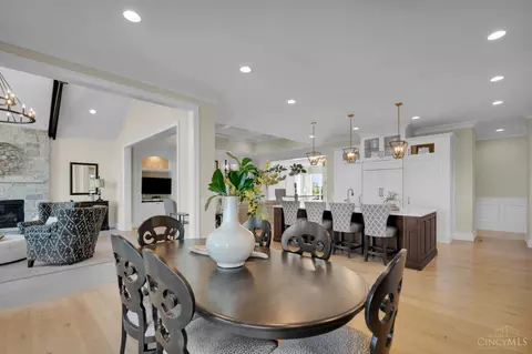 Dining - 211 Coldstream Club Dr, Cincinnati, OH 45255 photo 2 of 3
