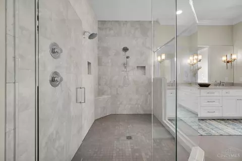 Bath - 211 Coldstream Club Dr, Cincinnati, OH 45255 photo 2 of 8