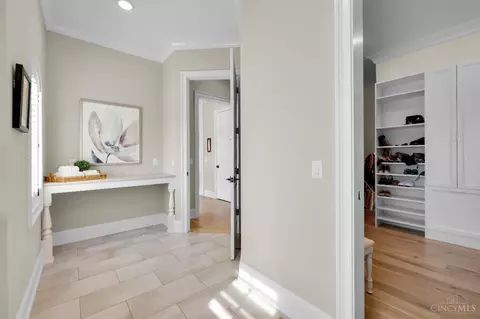 Entry Way - 211 Coldstream Club Dr, Cincinnati, OH 45255 photo 7 of 11