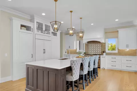 Kitchen - 211 Coldstream Club Dr, Cincinnati, OH 45255 photo 2 of 4