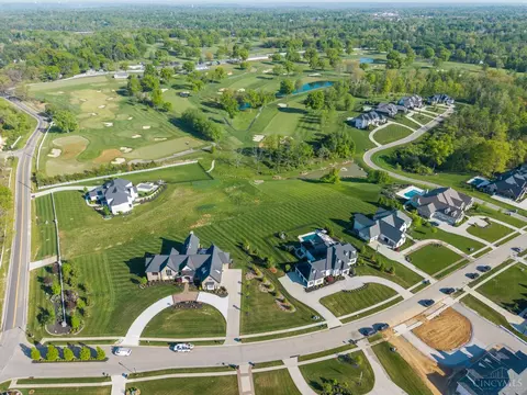 View/Area - 211 Coldstream Club Dr, Cincinnati, OH 45255 photo 5 of 9