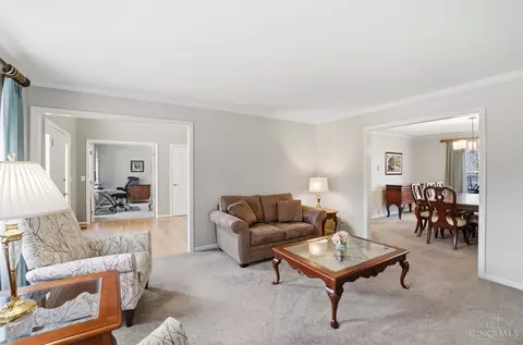 Living - 452 Windfern Forest Ln, Cincinnati, OH 45244 photo 6 of 6